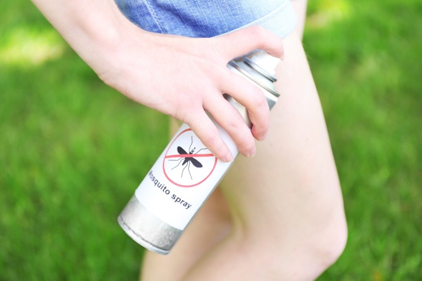Spray na komary nie jest obojętny dla zdrowia, dlatego warto...