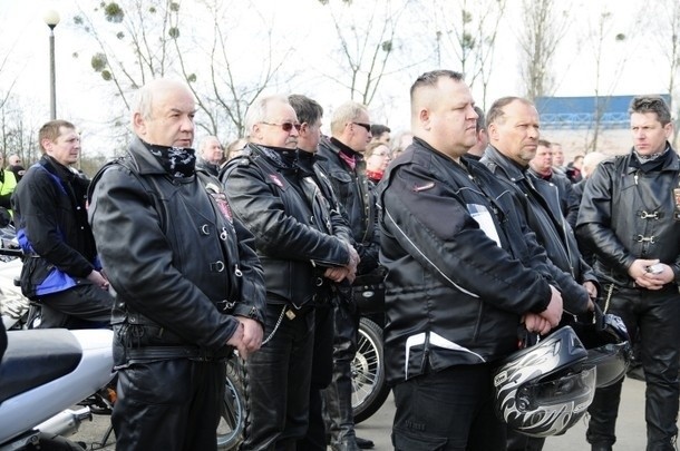 Poznań: Motocykliści przejazdem przez miasto rozpoczęli sezon [ZDJĘCIA, WIDEO]