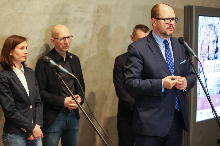 Prezydent Adamowicz zainaugurował kampanię „Gdańsk solidarnie dla ofiar wojny” [WIDEO]