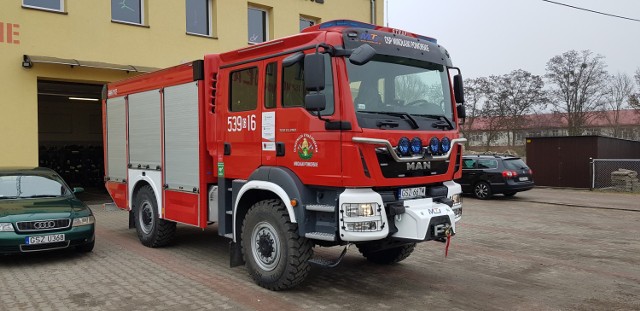 Nowo samochód ratowniczo - gaśniczy dla Ochotniczej Straży Pożarnej w Mikołajkach Pomorskich