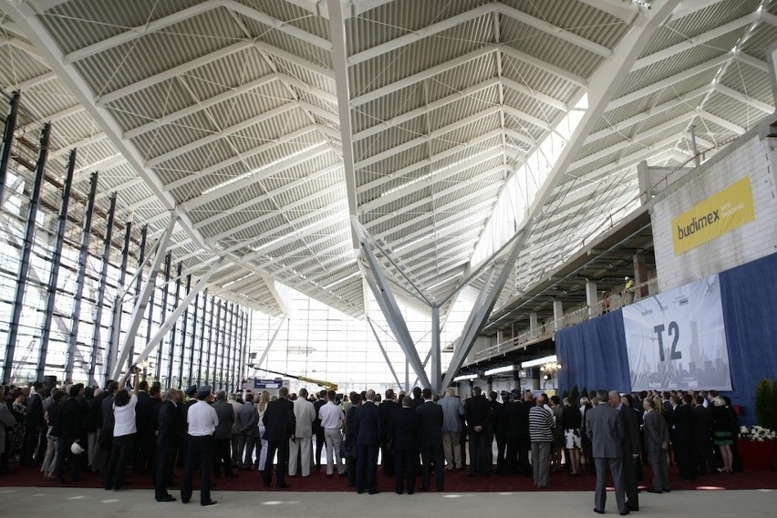 Euro 2012: Lotnisko w Gdańsku będzie gotowe na czas. Co z Gdynią?
