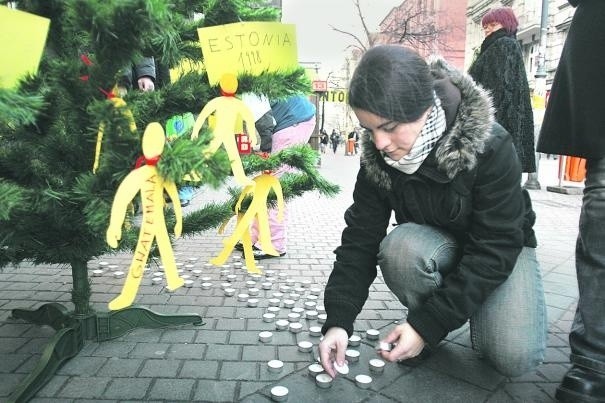 Lampki pod choinką symbolizowały nadzieję