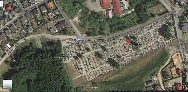Oburzające kradzieże figurek na cmentarzach parafialnych w Sierakowie i Wronkach. Mieszkańcy bez ogródek mówią: - "to barbarzyństwo".