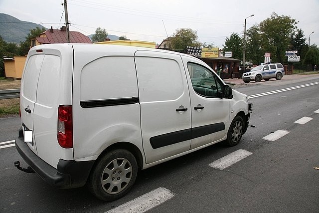 Wypadek w Kozach: Auto zabiło dwóch chłopców. Mieszkańcy w żałobie [ZDJĘCIA i WIDEO]