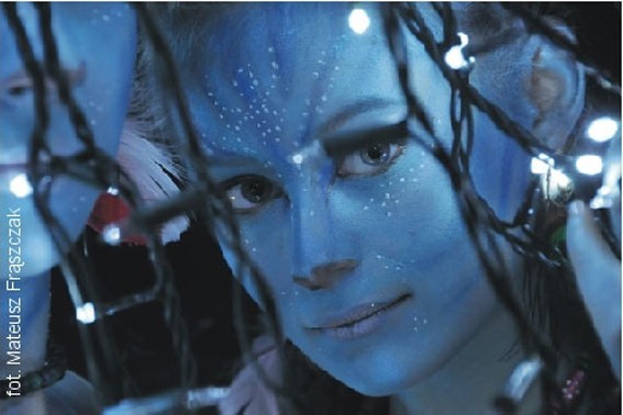Jedna z wystawionych prac, nawiązująca do filmu &#8222;Avatar&#8221;