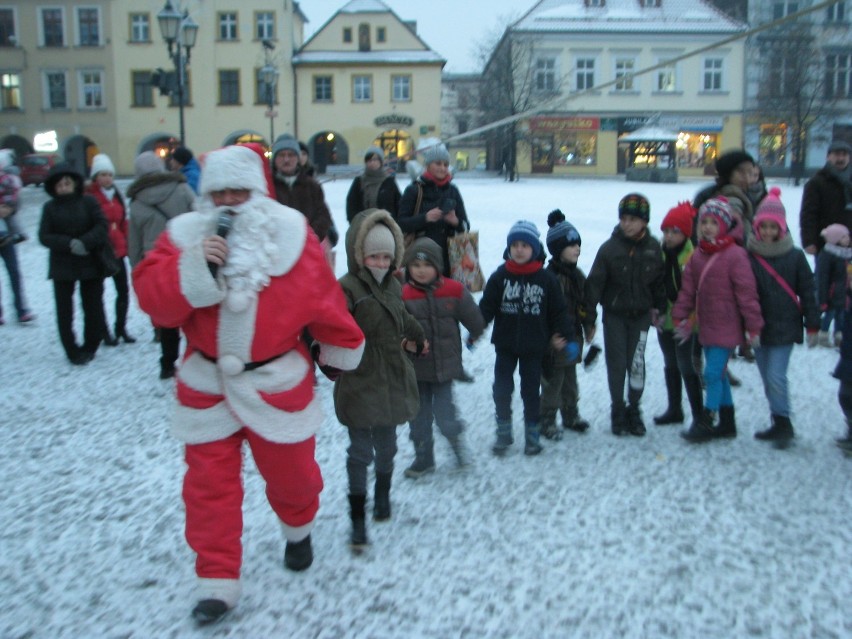 Święty Mikołaj na rynku w Tarnowskich Górach