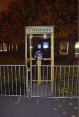 Wrocław: Koniec ery budek telefonicznych. Operatorzy wycofują je z miasta