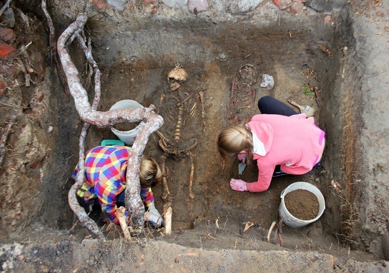 Wykopaliska w Gniewie. Archeolodzy pracują w kościele pw. św. Mikołaja