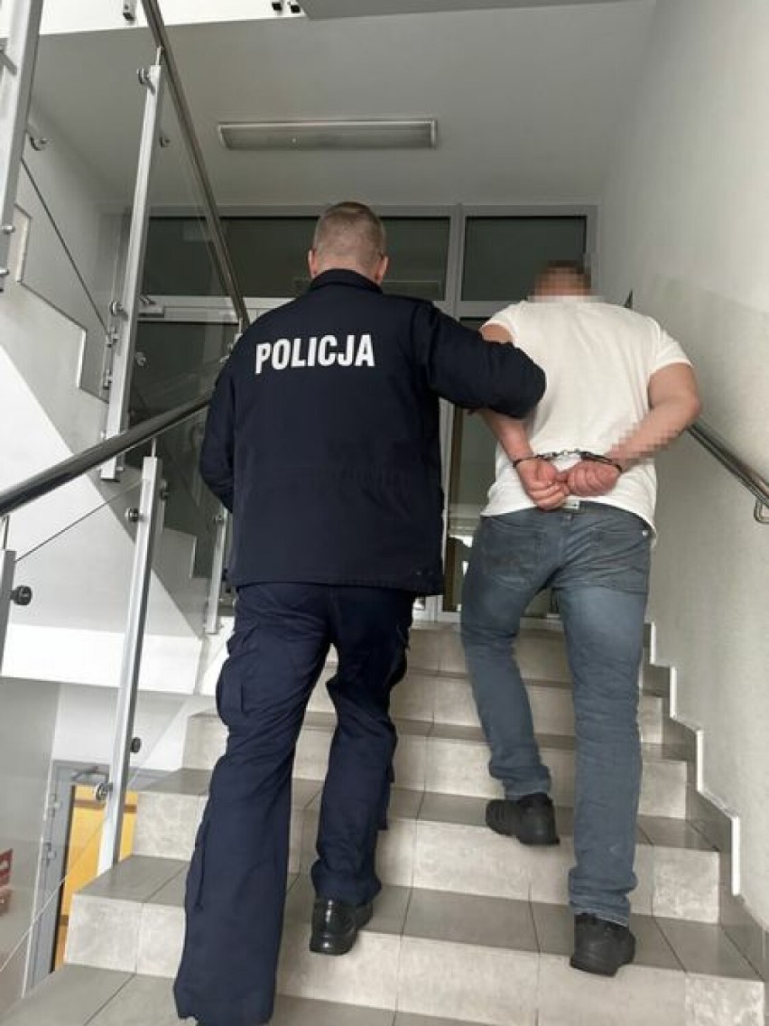 Policjanci z Sierakowic ujęli mężczyznę poszukiwanego listem...
