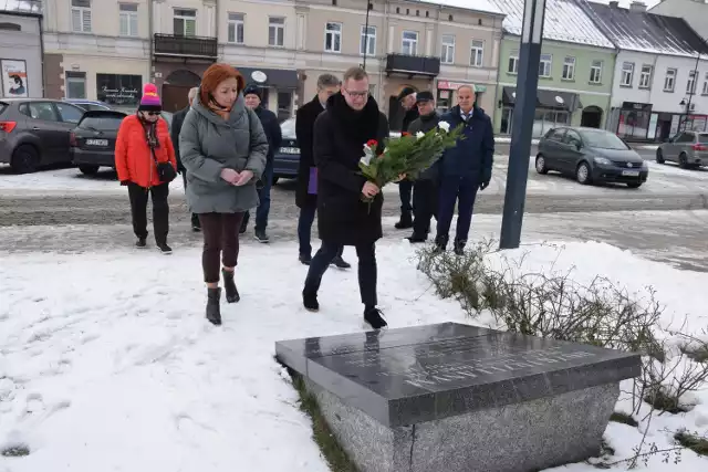 Dzisiaj,  21 stycznia,  przypada 79. rocznica wyzwolenia Zduńskiej Woli spod hitlerowskiej okupacji. Tę ważną dla naszego miasta datę uczcili działacze Lewicy.