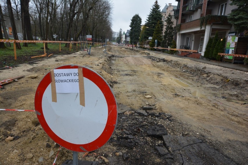 W Busku-Zdroju trwa przebudowa ulicy 1 Maja, która stanie...