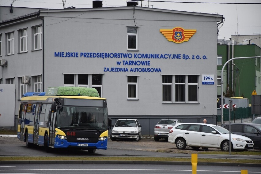 Pracownicy MPK w Tarnowie walczą o wyższe pensje i nie...