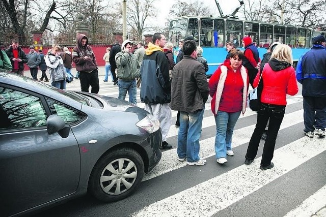 Zimą kupcy, w obronie prawa do handlu przy ul. Wróblewskiego, zorganizowali blokadę ulicy. Teraz znów chcą walczyć