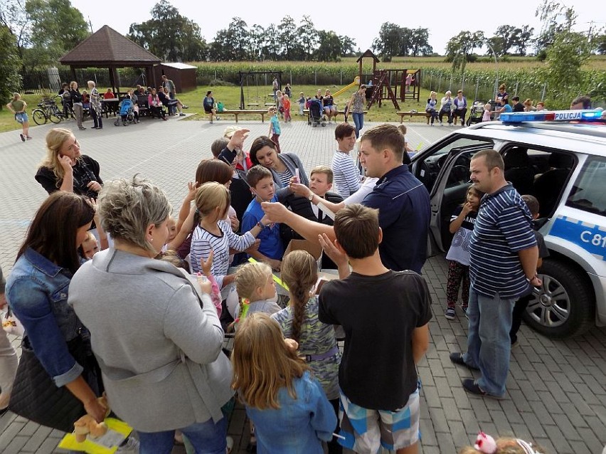 Piknik sołecki w Kobylnikach [zdjęcia]