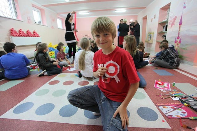 Biało-czerwone kotyliony wykonywane przez dzieci z okazji Święta Niepodległości to pomysł prezydenta Bronisława Komorowskiego.