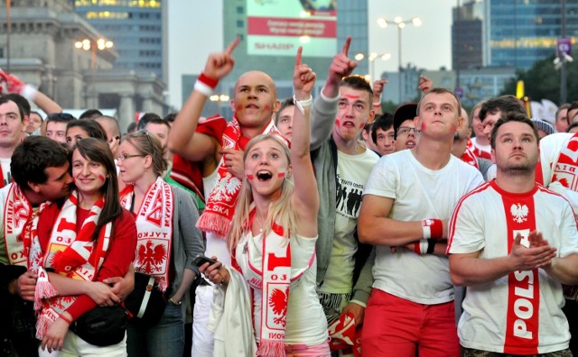 Strefy kibica w Warszawie na Mistrzostwa Świata 2018. Będzie ich dużo, ale będą mniejsze