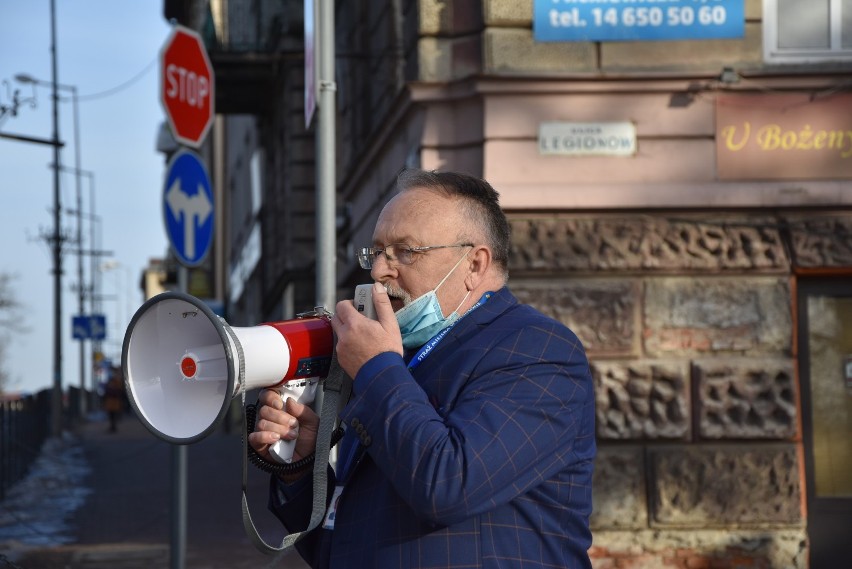 Tadeusz Mazur miesiąc temu zorganizował protest przeciwko...