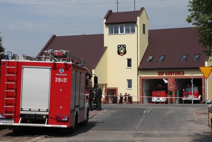 W Kobylnicy otwarto nową remizę ochotniczej Straży Pożarnej....