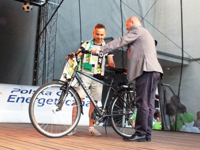 Stadion GKS Bełchatów to Gieksa Arena, taką nazwę wymyślił Tomasz Przybylski, który w nagrodę odebrał rower