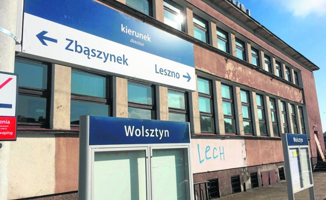 Przy dworcu wymieniono tablice, czy to początek większej inwestycji?