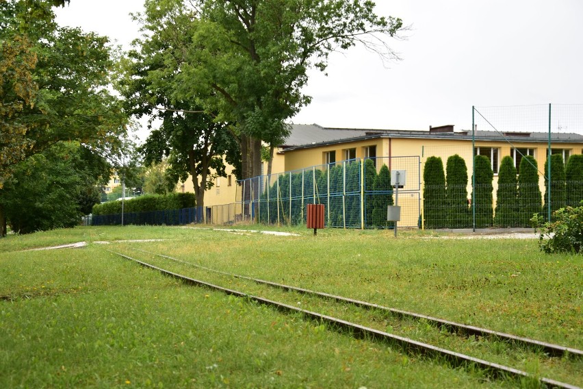 Tam obecnie wygląda torowisko nad Małym Jeziorem Żnińskim...