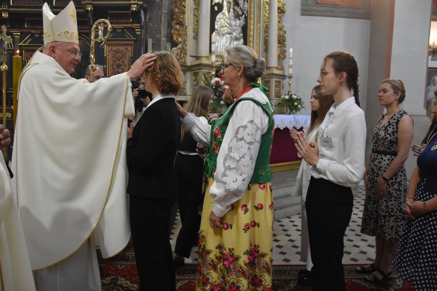 Młodzież z Raciążka i Nieszawy, po długich przygotowaniach,...