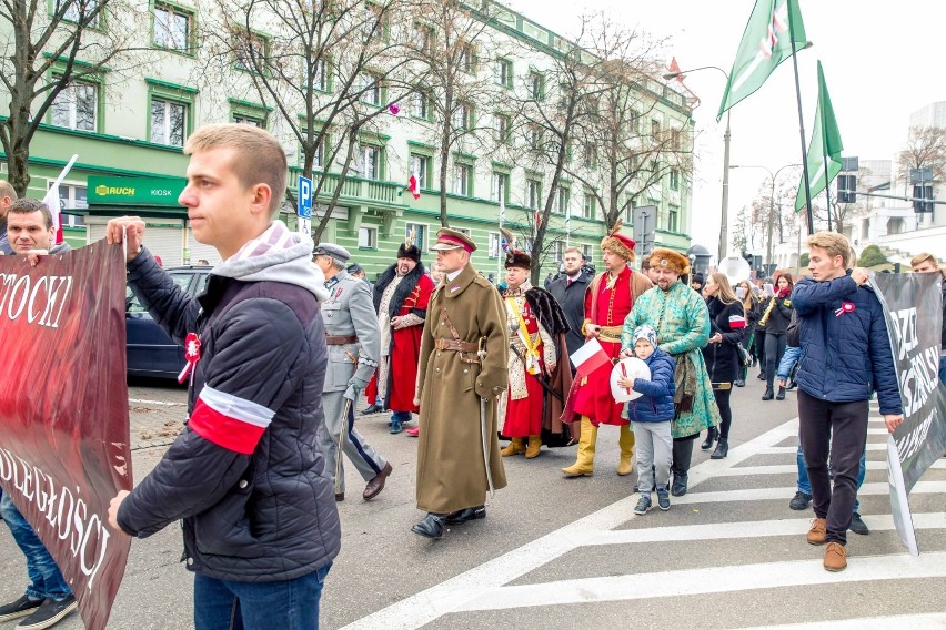 Tegoroczny marsz, w którym wzięło udział około 200 osób,...