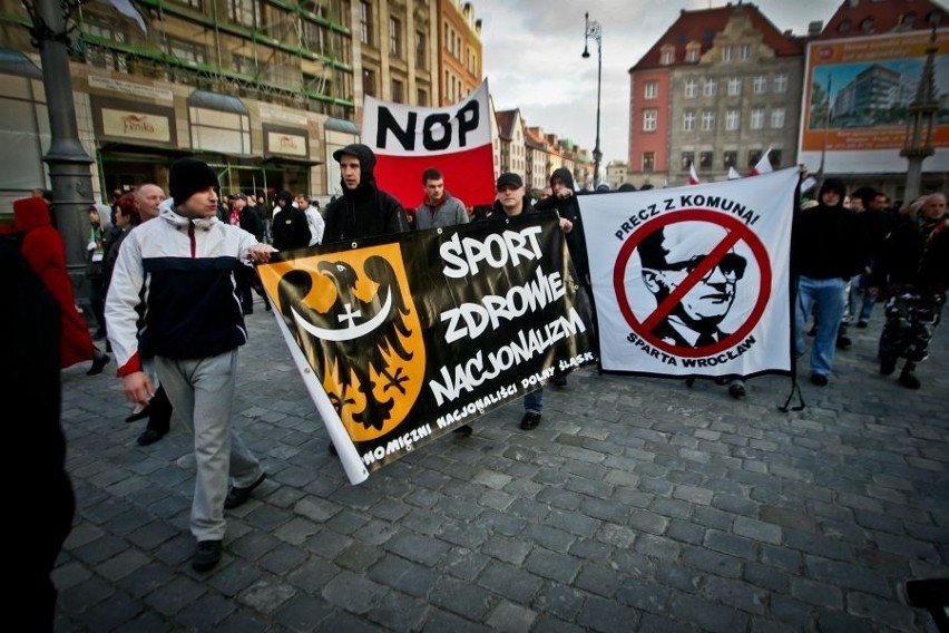 Wrocław: Spokojny Marsz Patriotyczny (FILM)