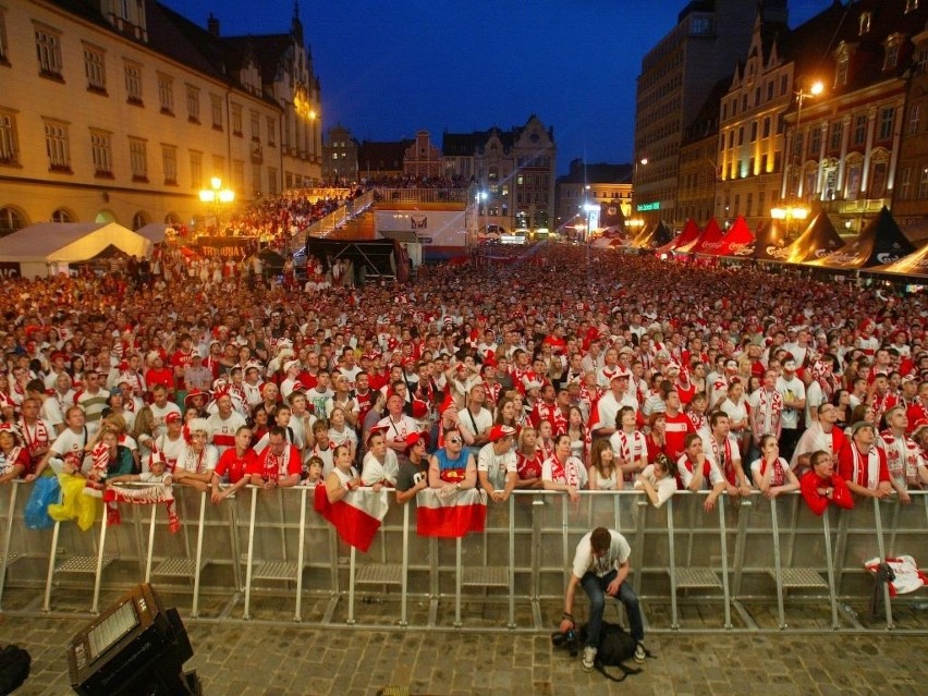 Wrocławska strefa kibica: Mamy pół miliona (ZDJĘCIA)