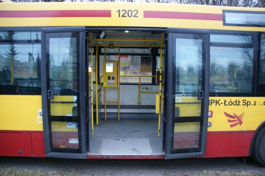 Łódź: dziecko wypadło z autobusu MPK [ZDJĘCIA+FILM]