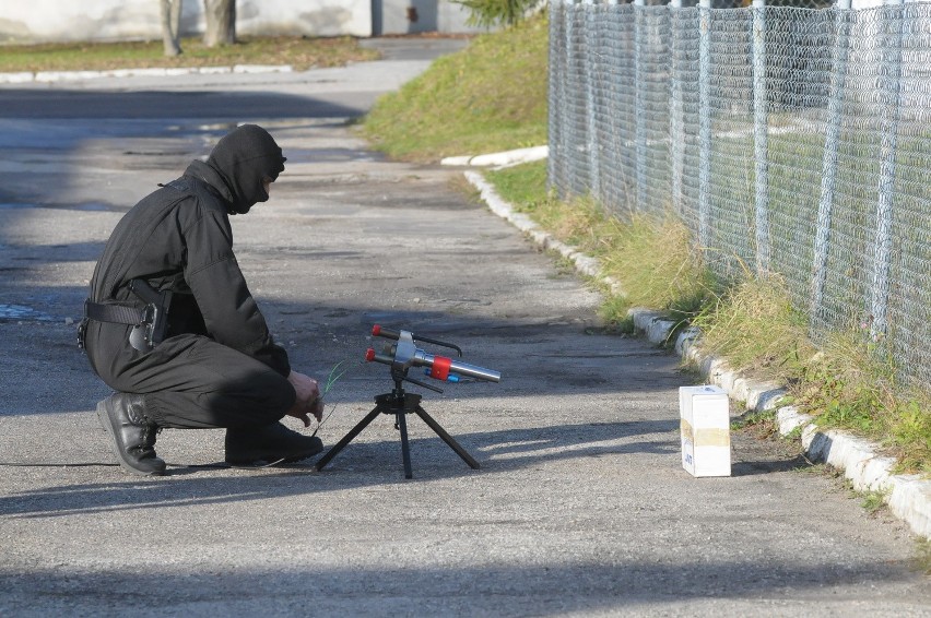 Wyrzutnik do rozbrajania materiałów wybuchowych