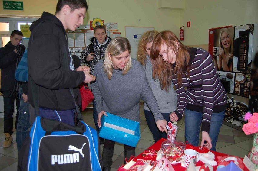 Człuchów. Dochód z kiermaszu przekażą dla chorego chłopca