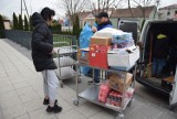 Trzy tony darów dla uchodźców z Ukrainy. Pomoc dotarła z Irlandii do Smardzowa!