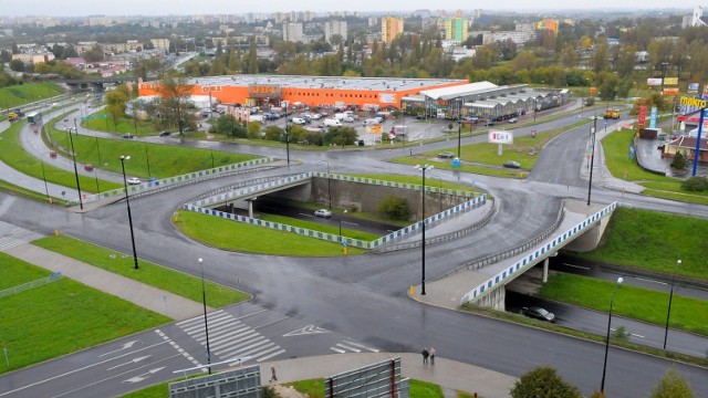 Rondo na al. Witosa. We wtorek mogą występować jeszcze utrudnienia w związku z malowaniem znaków poziomych