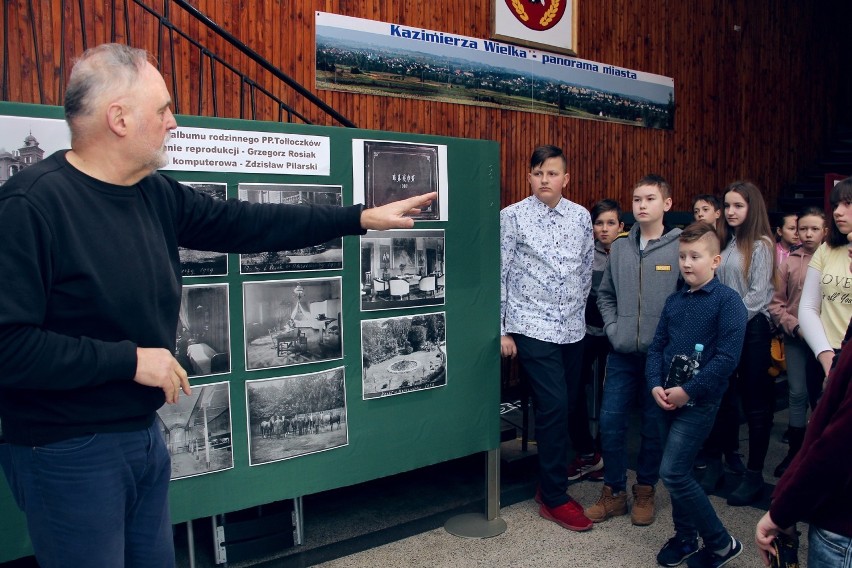 Uczniów powitał dyrektor Kazimierskiego Ośrodka Kultury...