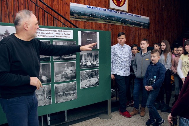 Uczniów powitał dyrektor Kazimierskiego Ośrodka Kultury Czesław Kowalski