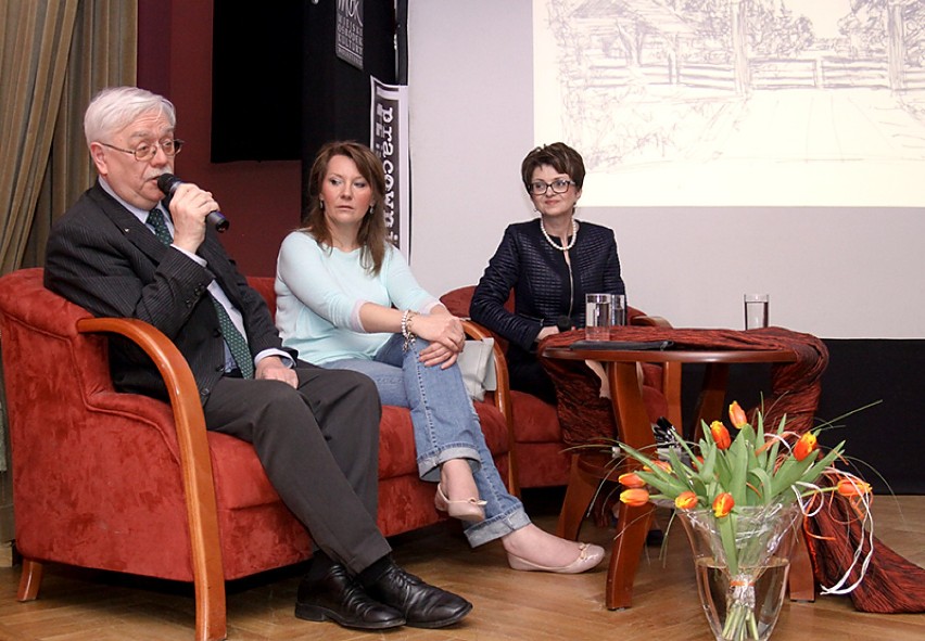 Spotkanie autorskie z Anną Osowską w Olsztynie [zdjęcia]