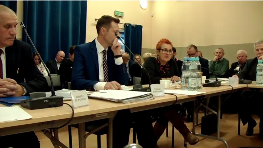 Sesja Rady Powiatu Zduńskowolskiego. Oglądaj na żywo 