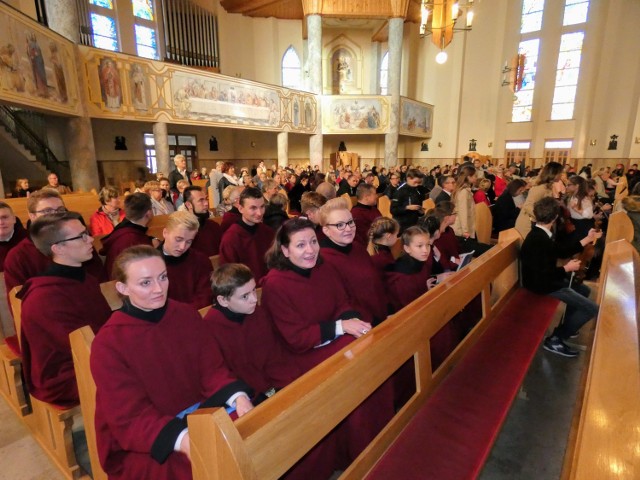 Przegląd Pieśni i Piosenki Religijnej Sacrosong w Kaliszu. Zobacz fotorelację z tego wydarzenia