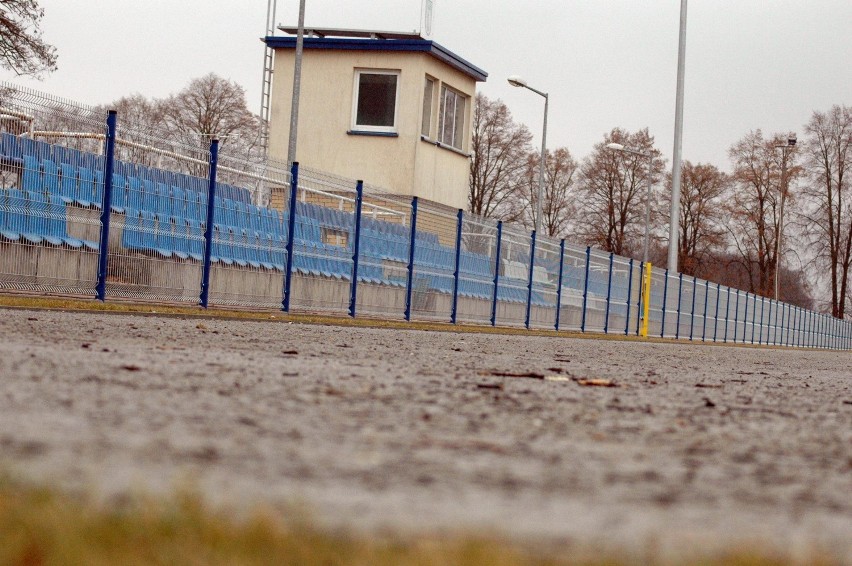 Co się dzieje na stadionie w Wolsztynie