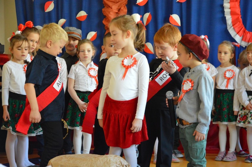 Dzieci też wiedzą, że Polskę trzeba kochać. Przedszkolaki z Kielc świętowały niepodległość