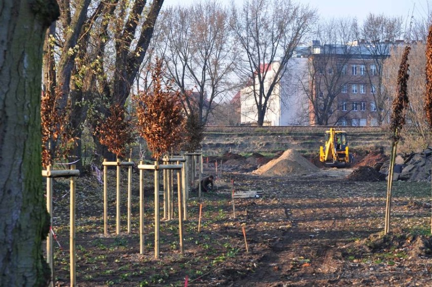 Trwa rewitalizacja "Łazienek". Mamy zdjęcia z placu budowy