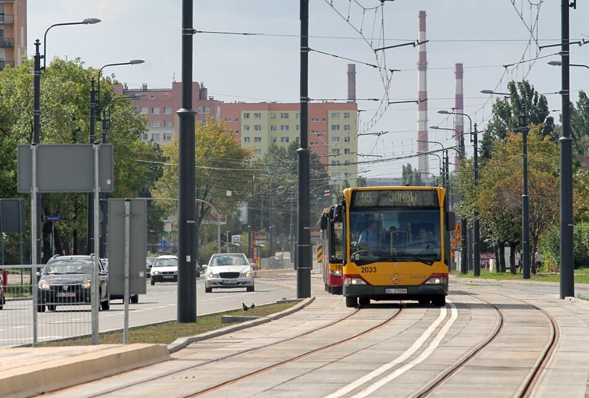 „Trójka” i autobusy MPK wróciły na Przybyszewskiego.