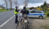 W Kurowicach 16-latek bez prawa jazdy jechał niesprawnym motocyklem, w dodatku po ścieżce rowerowej