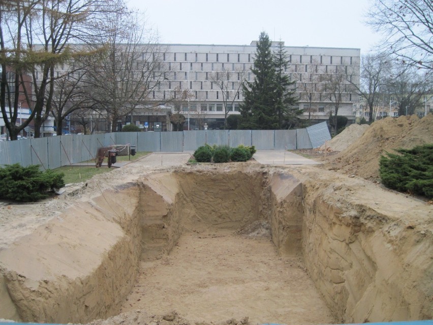 Budowa zbiornika przeciwpożarowego na placu przed rektoratem UMCS