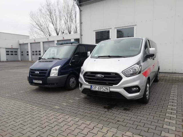 Ford transit zasilił flotę strażaków z Opola.