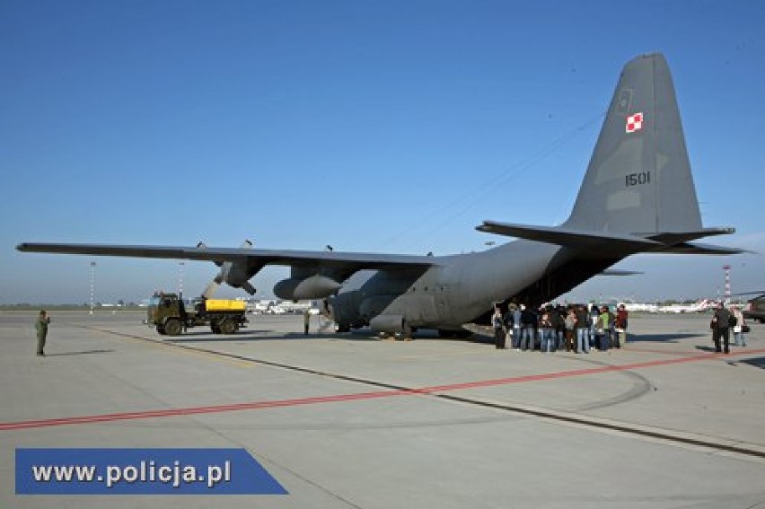 Samolot Hercules C 130 lądował na Okęciu
