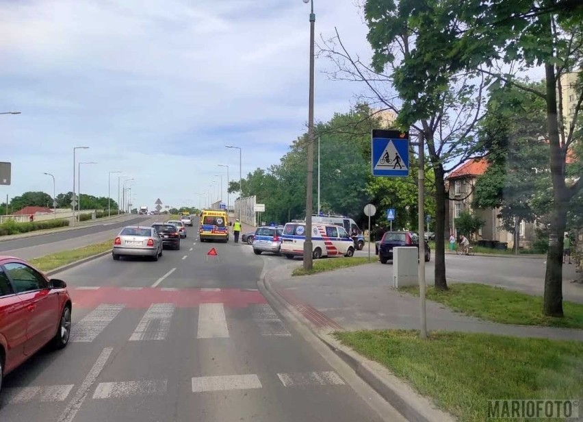 Wypadek na skrzyżowaniu ul. Kani z Ozimską w Opolu.
