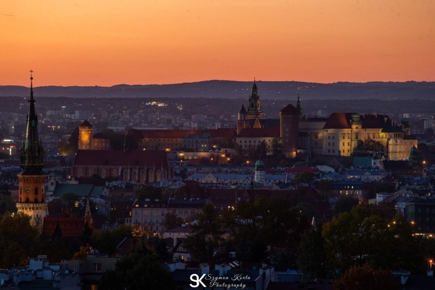 Kraków w blasku krwawego księżyca. Niesamowite zdjęcia!