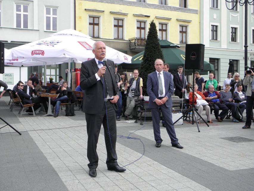 Janusz Korwin-Mikke w Rybniku spotkał się z mieszkańcami [ZDJĘCIA]